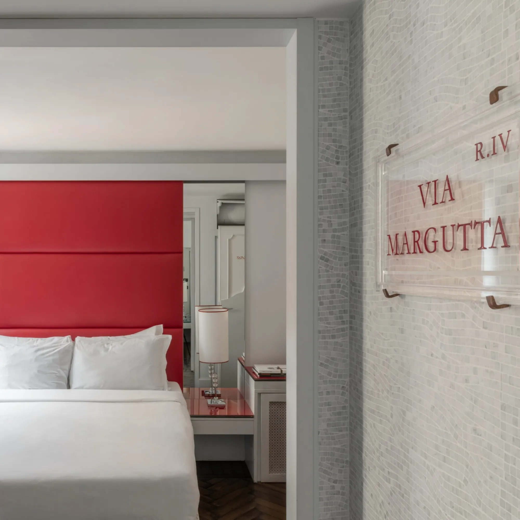 BDB-Rooms-Margutta-Roma-Camera-Deluxe-EV-0187-HDR-quadrata